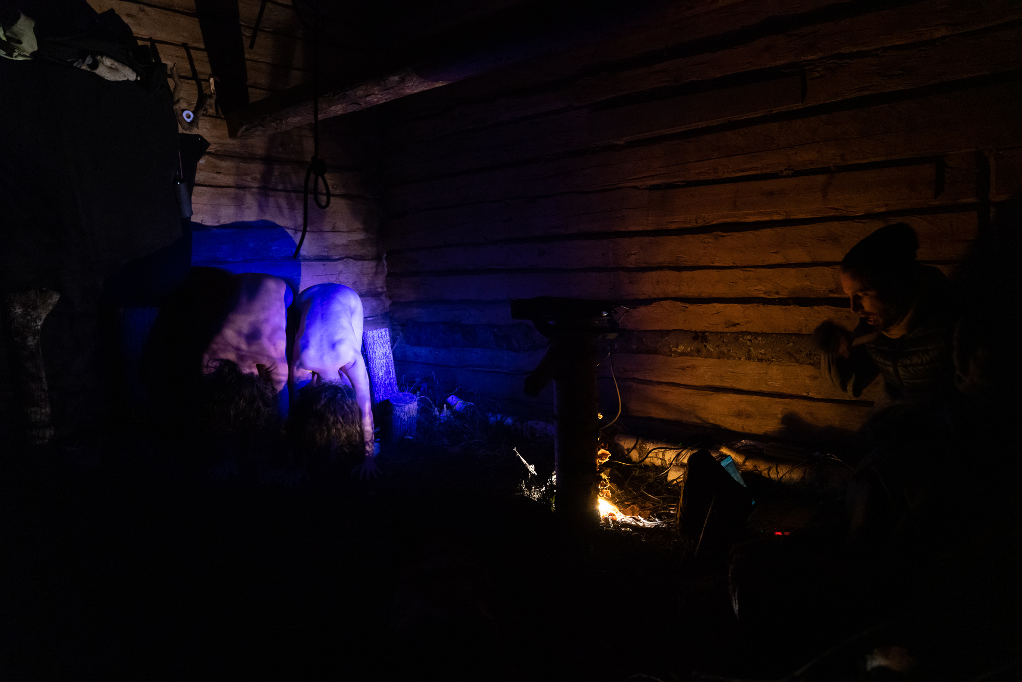 Keskustelu The Hut työryhmän ja Kerstin Schrothin välillä teoksesta The Hut